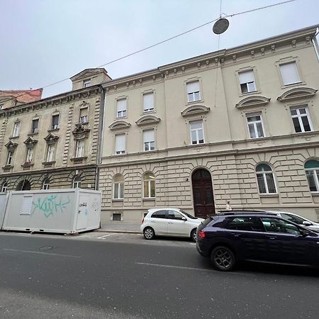Cozy Loft Apartment In Zagreb Center Exterior photo